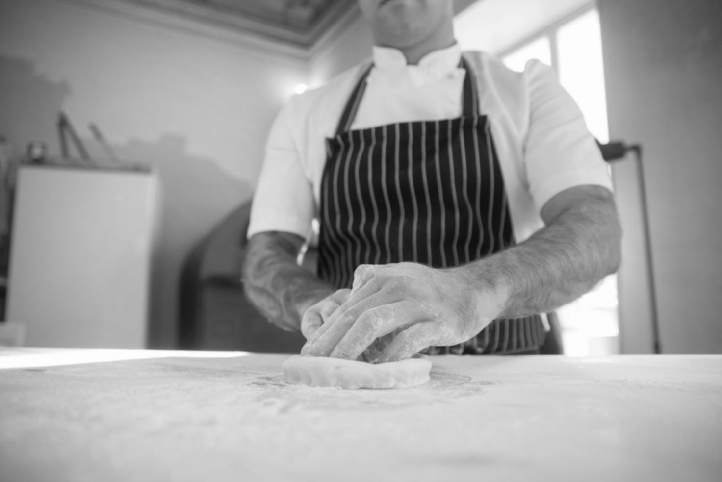 Close-up of culinary preparation during a Dovlase learning session